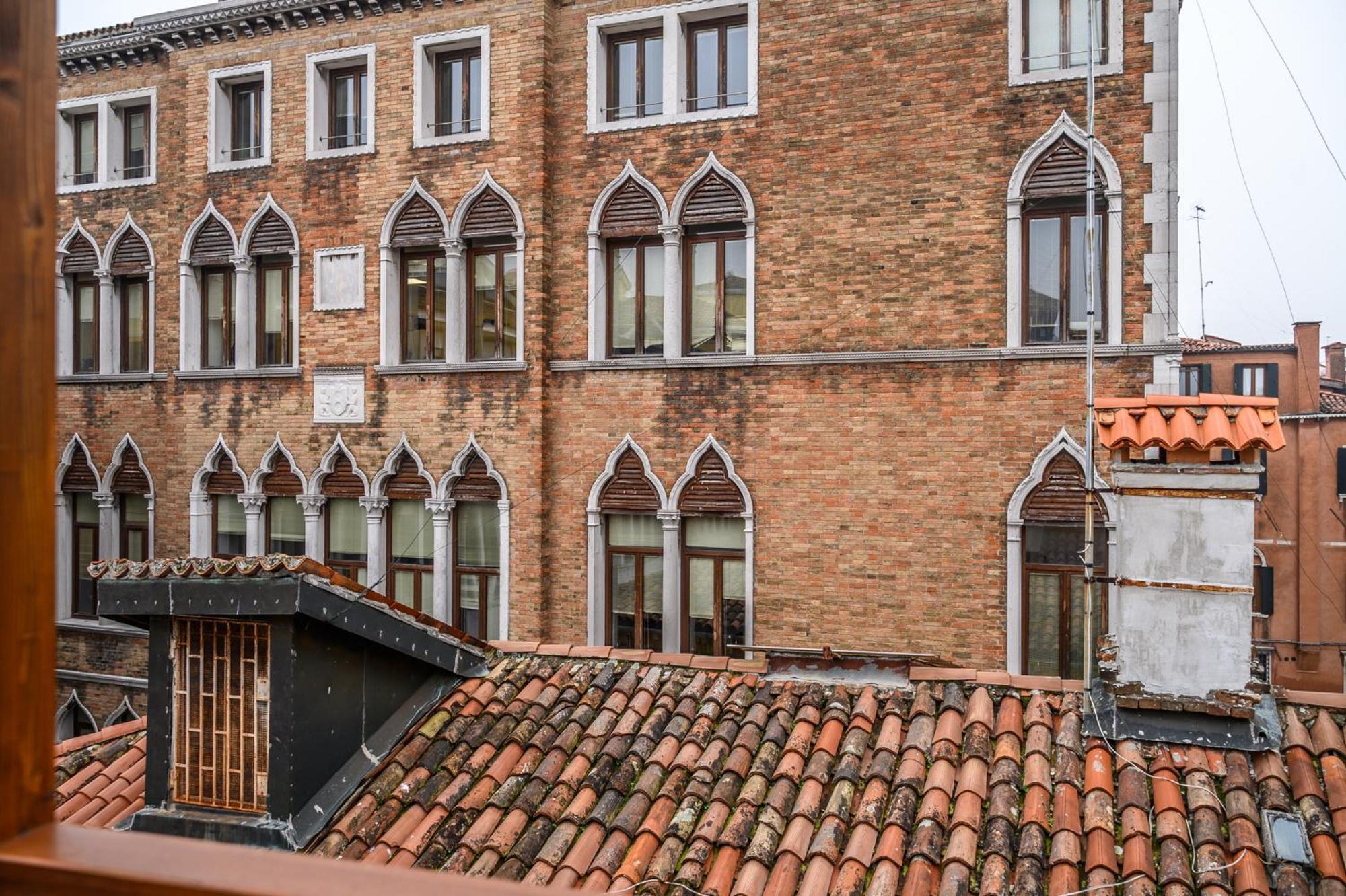 Ca Rialto 4122 - Luxury Terrace Apartment Venesia Bagian luar foto