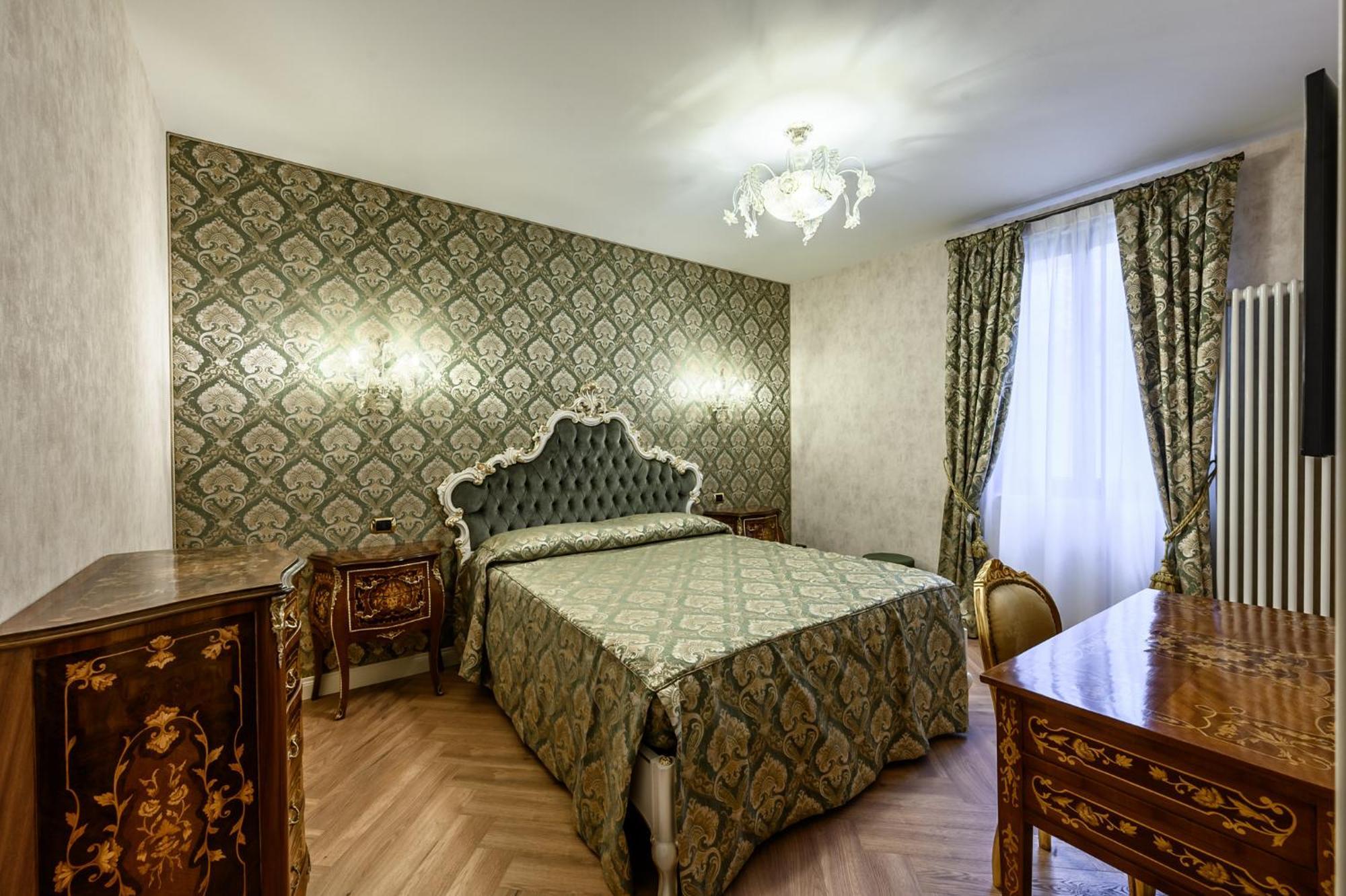 Ca Rialto 4122 - Luxury Terrace Apartment Venesia Bagian luar foto