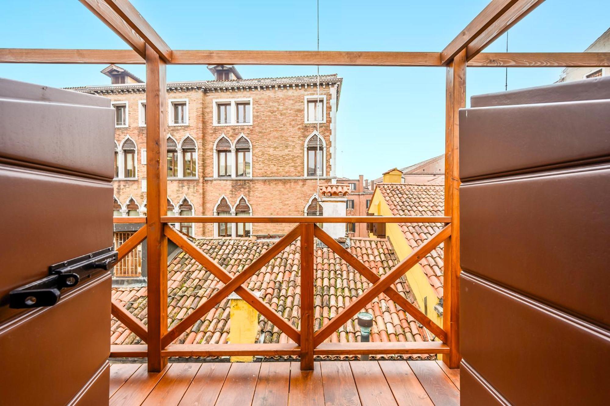 Ca Rialto 4122 - Luxury Terrace Apartment Venesia Bagian luar foto