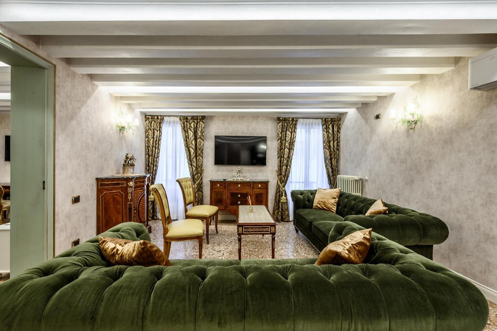 Ca Rialto 4122 - Luxury Terrace Apartment Venesia Bagian luar foto